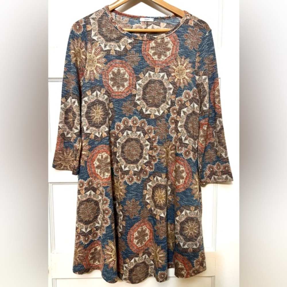 NWOT Jodifl Short 3/4 Sleeves Kaleidoscope Tunic Dress - Size Medium